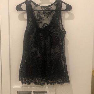 XS lace top